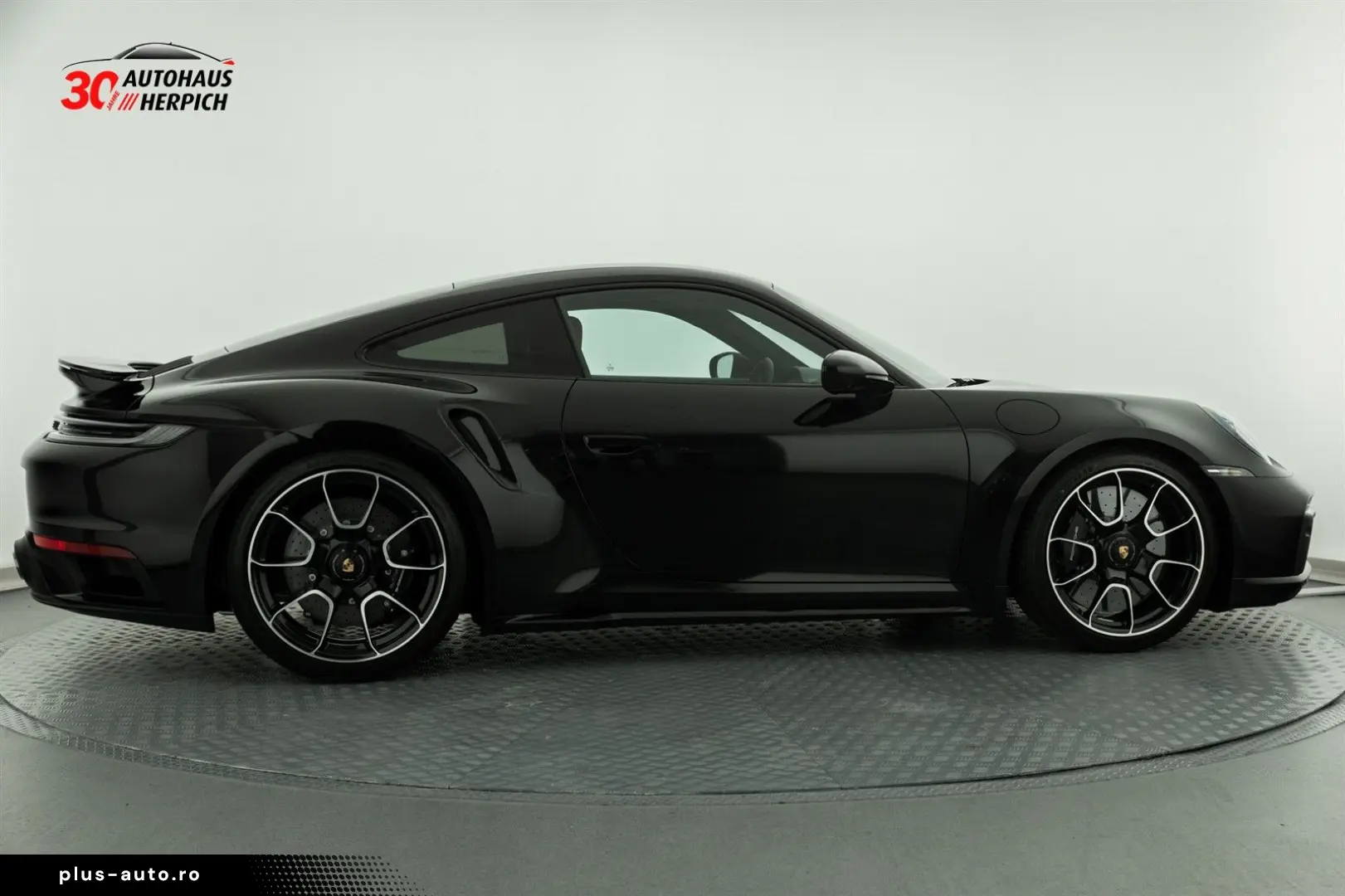 PORSCHE 992 Turbo S Coupé Bi-Color Schwarz-Bordeauxrot