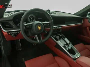 PORSCHE 992 Turbo S Coupé Bi-Color Schwarz-Bordeauxrot