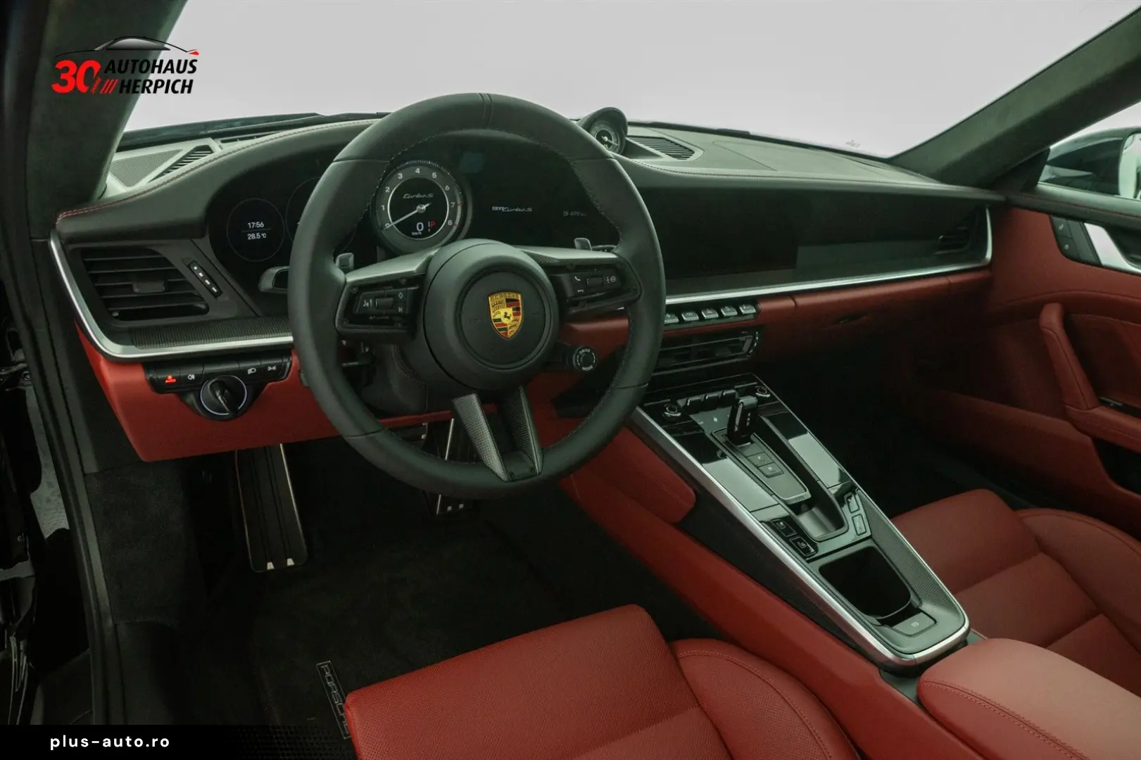 PORSCHE 992 Turbo S Coupé Bi-Color Schwarz-Bordeauxrot