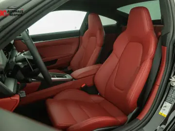 PORSCHE 992 Turbo S Coupé Bi-Color Schwarz-Bordeauxrot