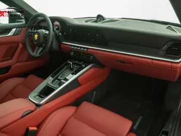 PORSCHE 992 Turbo S Coupé Bi-Color Schwarz-Bordeauxrot