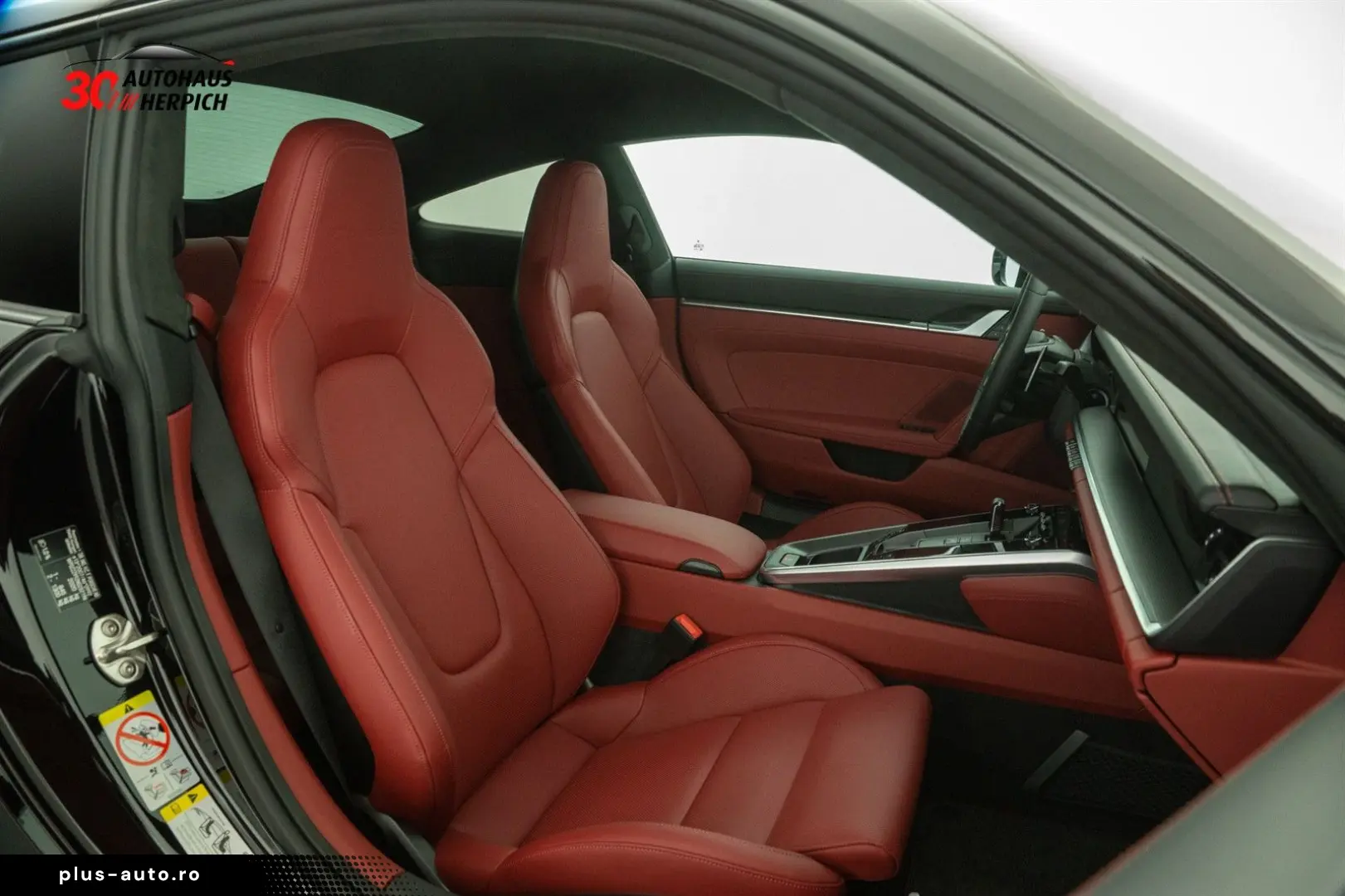 PORSCHE 992 Turbo S Coupé Bi-Color Schwarz-Bordeauxrot