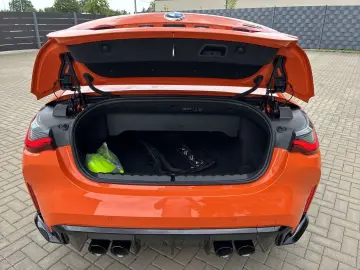 BMW M4 Competition Cabrio INDIVIDUAL Drivers Package