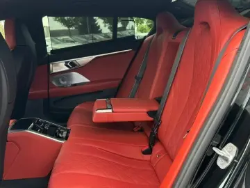 BMW M8 Competition Gran Coupé xDrive LASER DRIVERP.