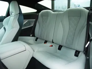 BMW M8 Coupe Competition B&W Laser Merino Carbon PPF