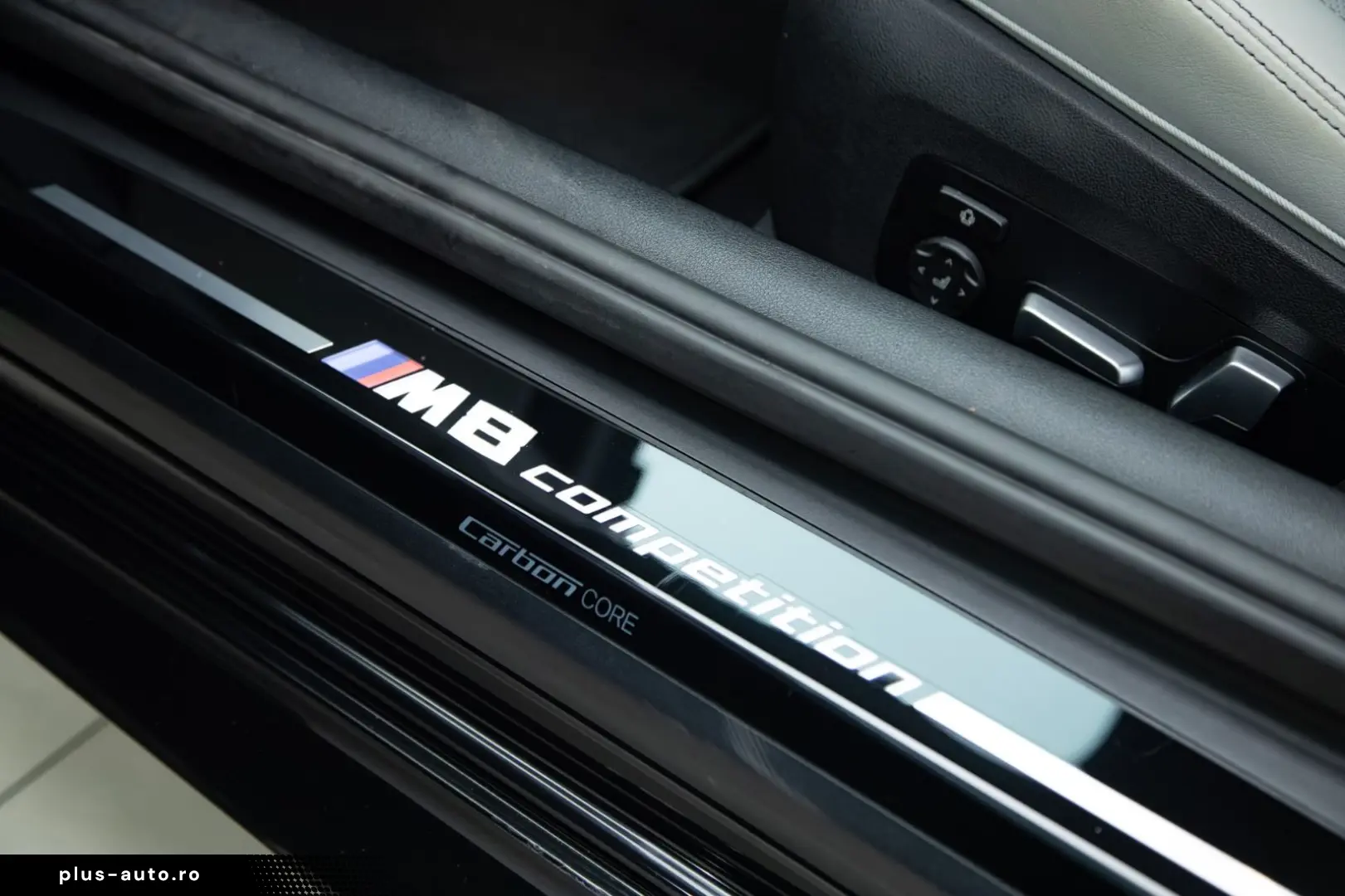 BMW M8 Coupe Competition B&W Laser Merino Carbon PPF