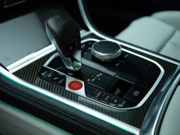 BMW M8 Coupe Competition B&W Laser Merino Carbon PPF