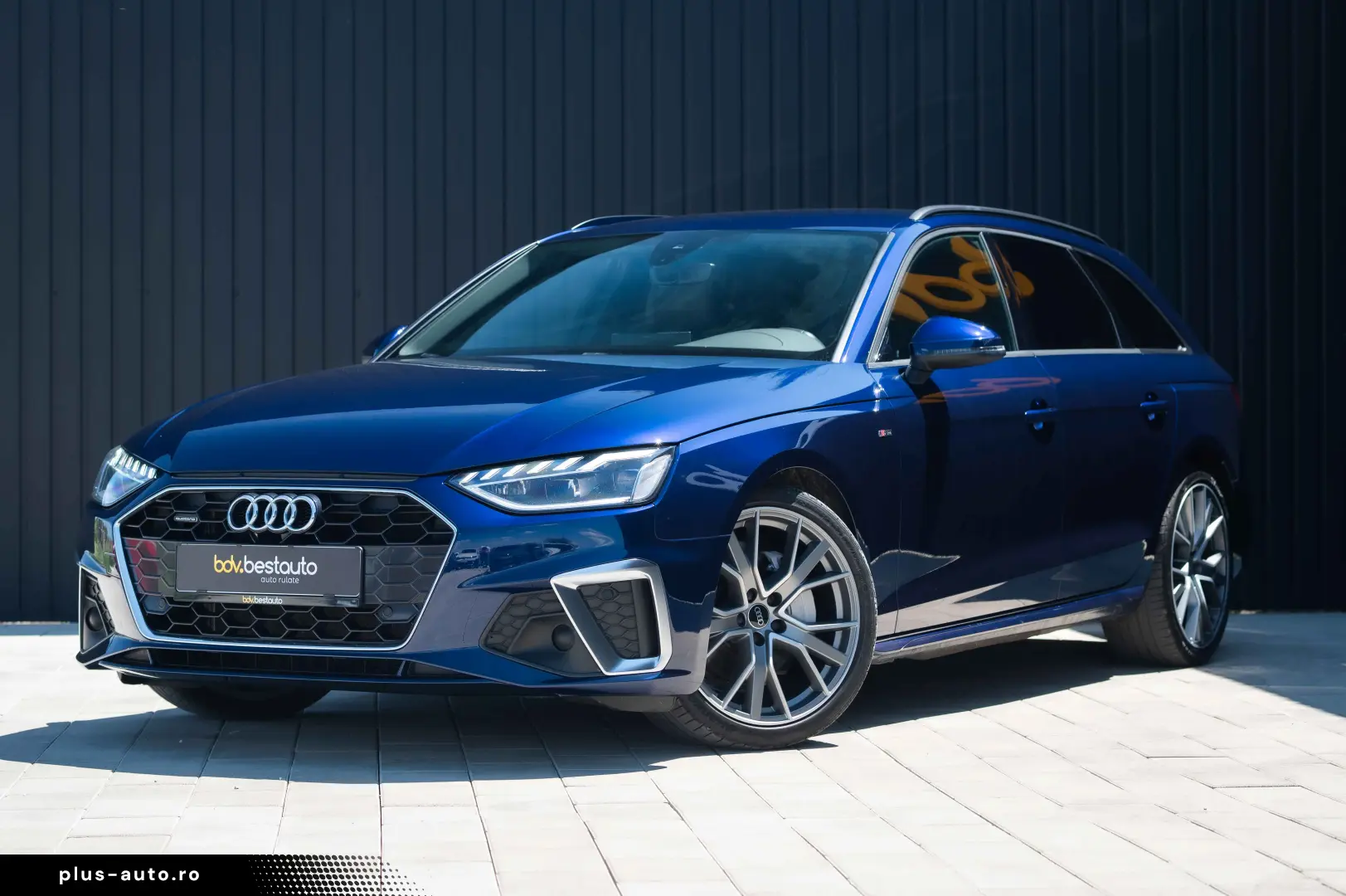 Audi A4 40 TDI quattro S tronic S line