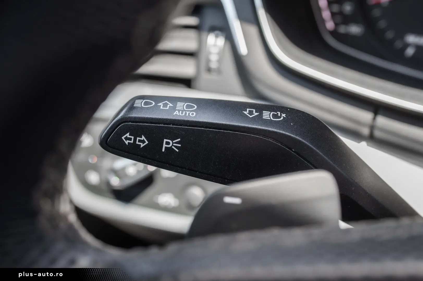 Audi A4 40 TDI quattro S tronic S line