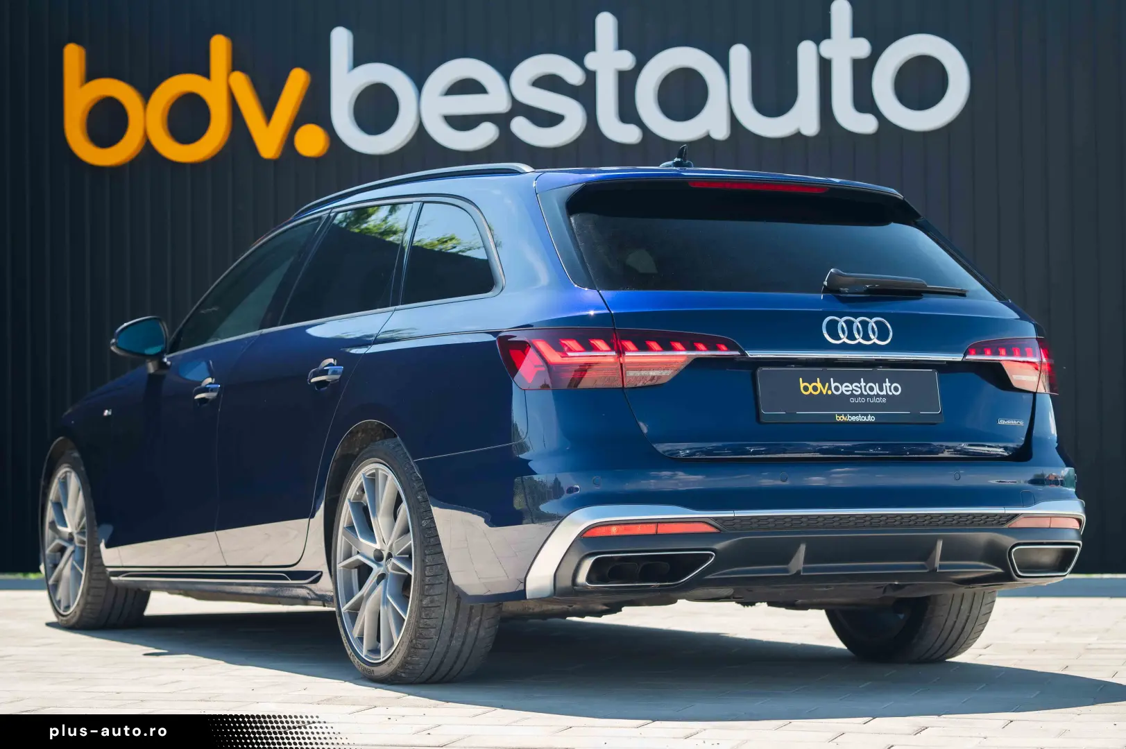 Audi A4 40 TDI quattro S tronic S line
