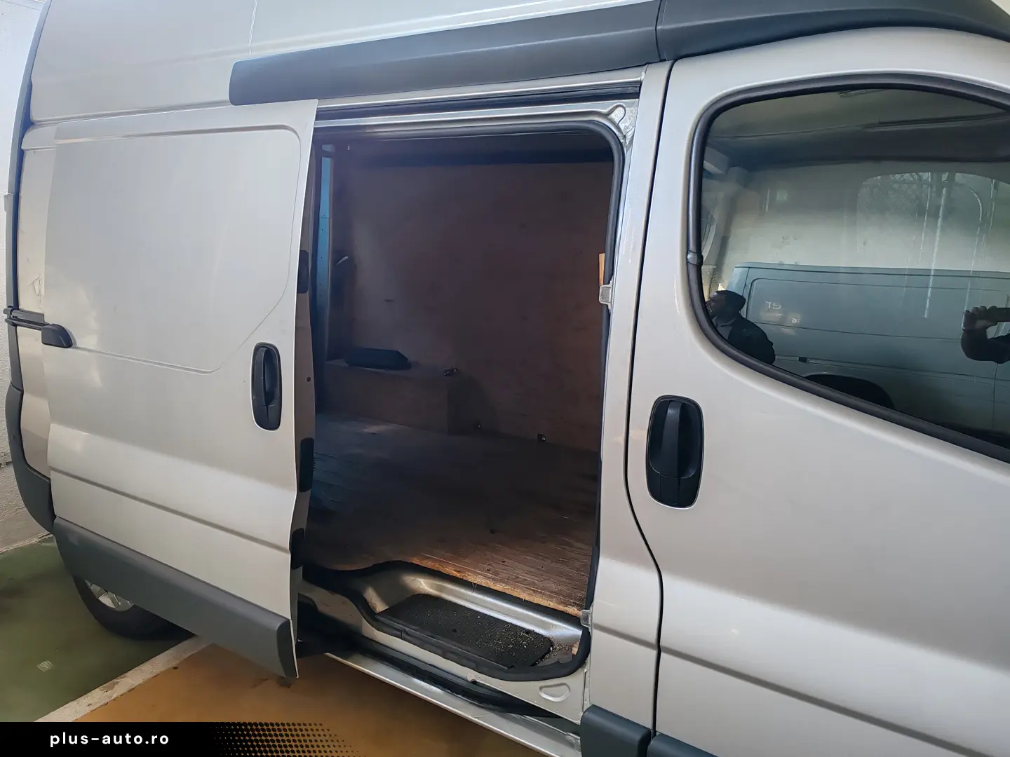 Opel Vivaro F729