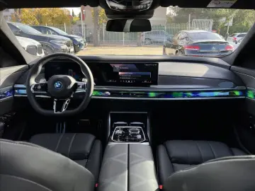 BMW 750 e xDrive M Sport