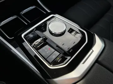BMW 750 e xDrive M Sport