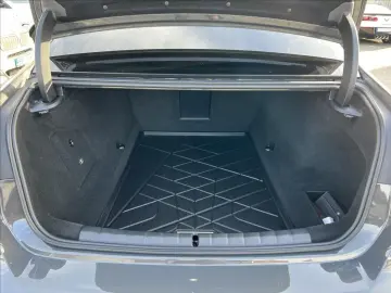 BMW 750 e xDrive M Sport