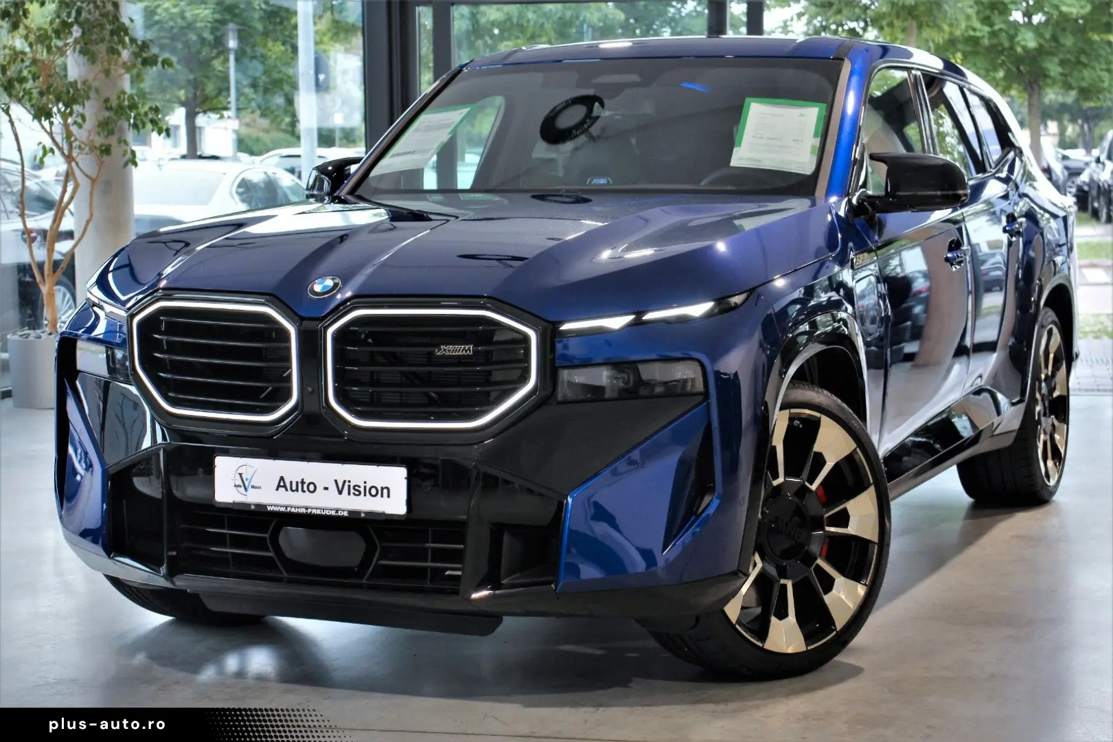 BMW XM Individual DeepLagoon B&WSound Massage 360