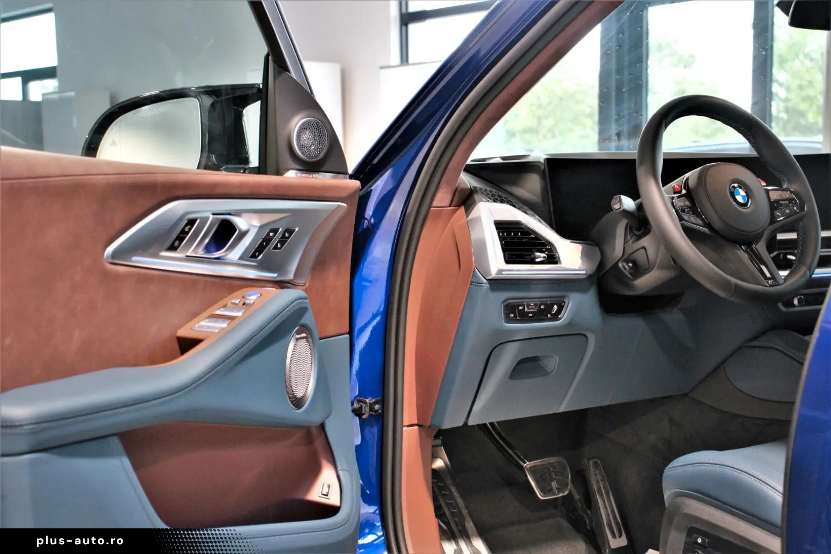 BMW XM Individual DeepLagoon B&WSound Massage 360