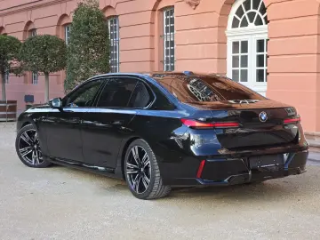 BMW 740 d xDrive M Sport
