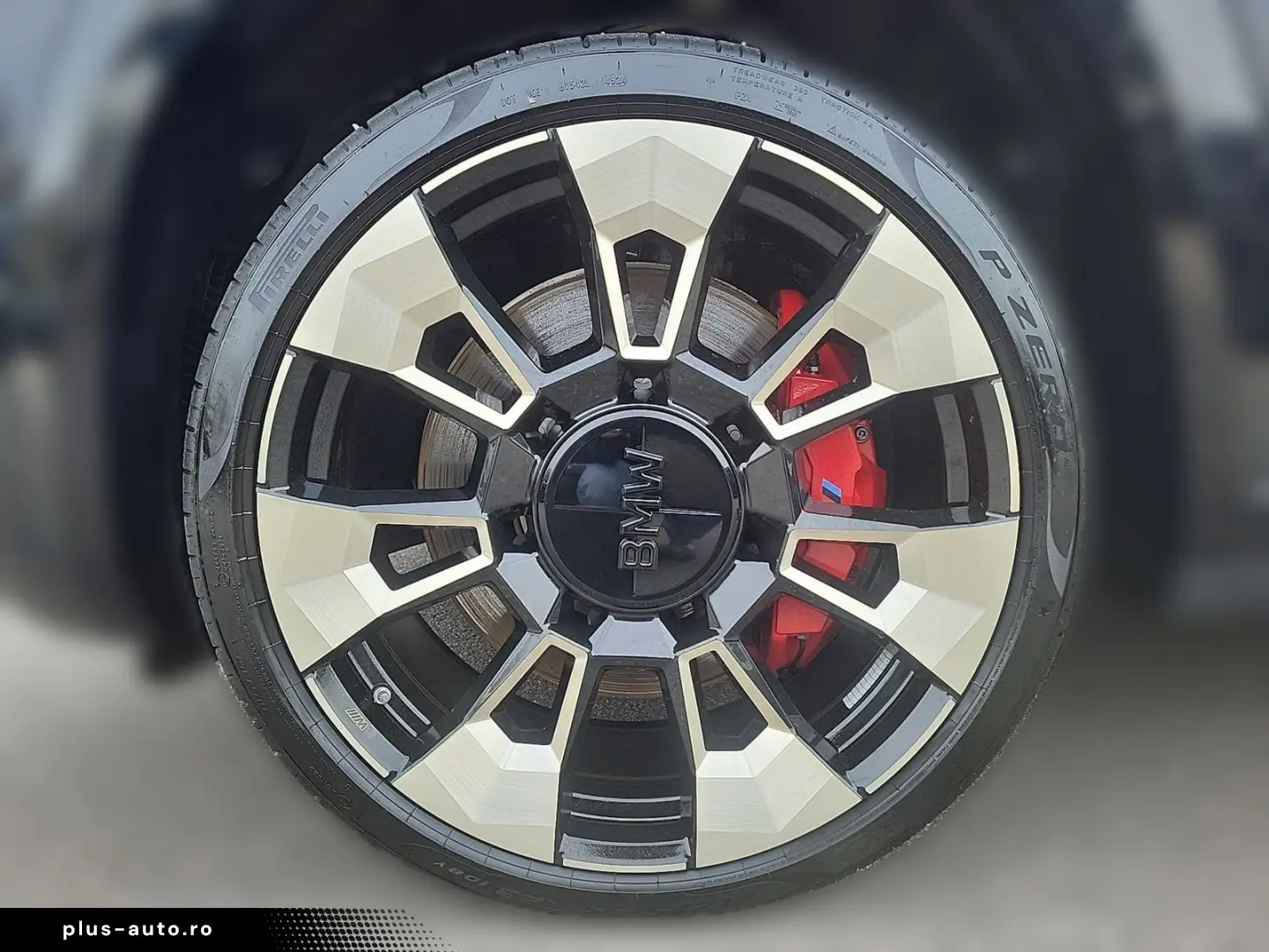 BMW XM Massage Sitzbelüft ACC 360  HeadUp SoftClose