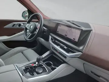 BMW XM Massage Sitzbelüft ACC 360  HeadUp SoftClose