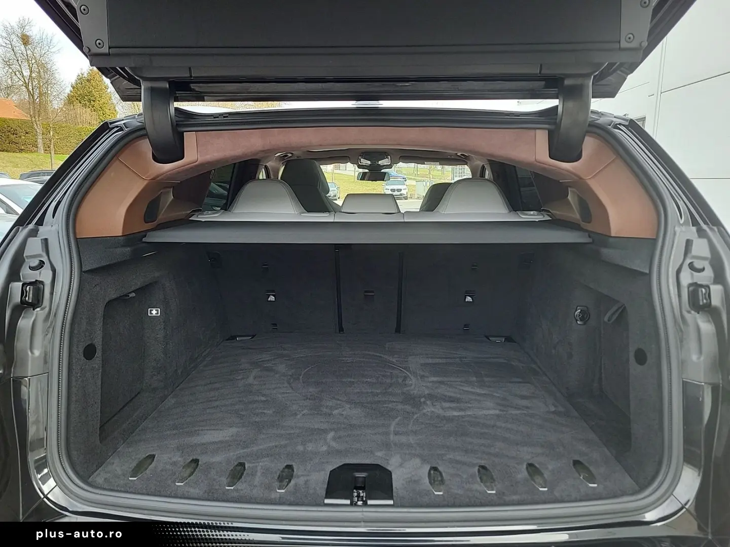 BMW XM Massage Sitzbelüft ACC 360  HeadUp SoftClose
