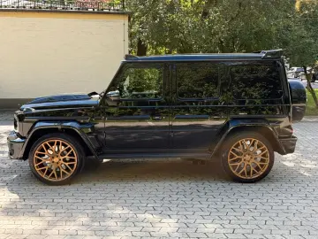 MERCEDES-BENZ G 700 BRABUS WIDESTAR GOLD EDITION