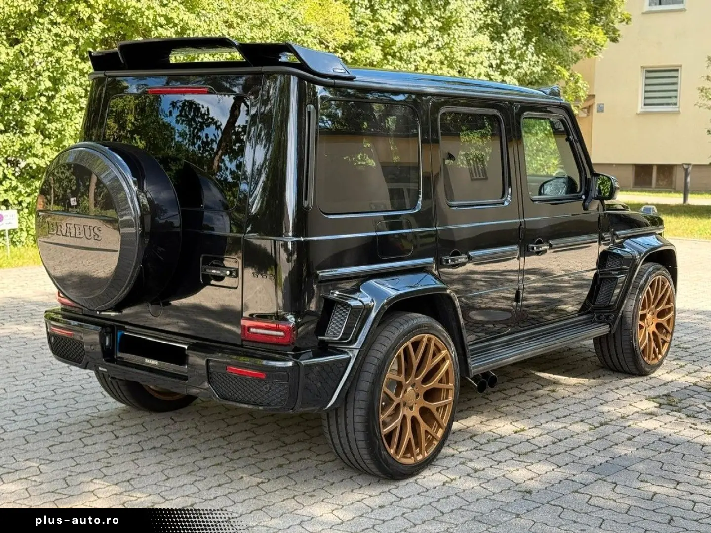 MERCEDES-BENZ G 700 BRABUS WIDESTAR GOLD EDITION