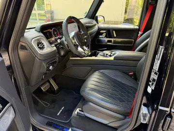MERCEDES-BENZ G 700 BRABUS WIDESTAR GOLD EDITION