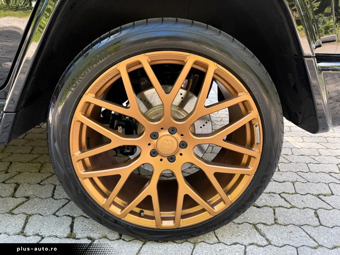 MERCEDES-BENZ G 700 BRABUS WIDESTAR GOLD EDITION