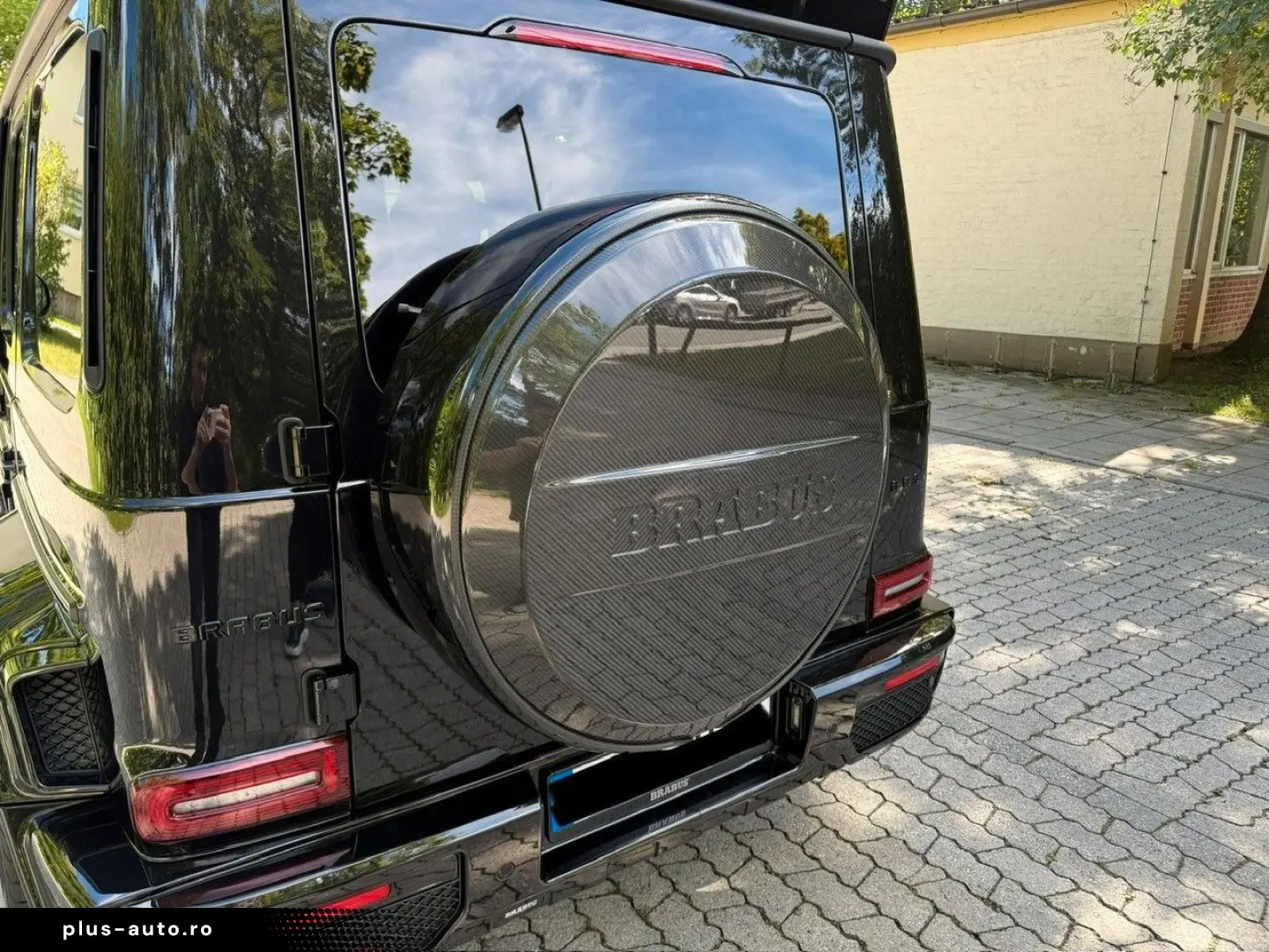 MERCEDES-BENZ G 700 BRABUS WIDESTAR GOLD EDITION
