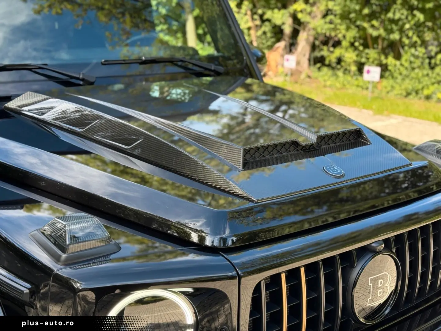 MERCEDES-BENZ G 700 BRABUS WIDESTAR GOLD EDITION