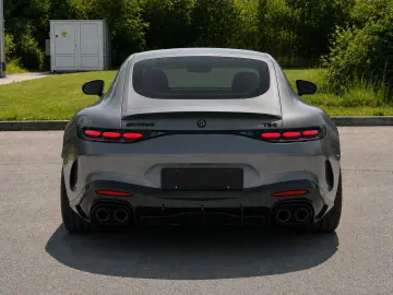 MERCEDES-BENZ AMG GT BRABUS B40S-750 Full Carbon