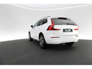 VOLVO XC60 B4 D AWD Momentum Pro