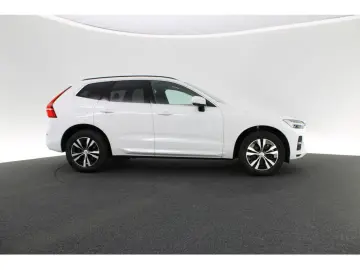 VOLVO XC60 B4 D AWD Momentum Pro