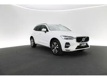 VOLVO XC60 B4 D AWD Momentum Pro