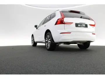 VOLVO XC60 B4 D AWD Momentum Pro
