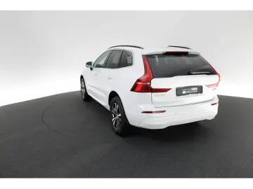 VOLVO XC60 B4 D AWD Momentum Pro