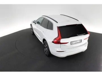 VOLVO XC60 B4 D AWD Momentum Pro