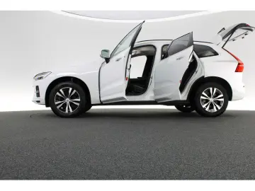 VOLVO XC60 B4 D AWD Momentum Pro