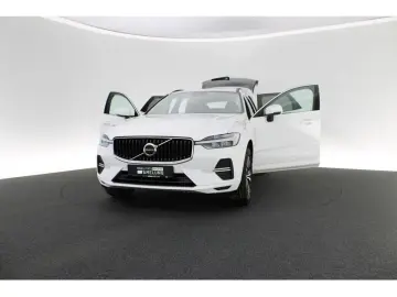 VOLVO XC60 B4 D AWD Momentum Pro