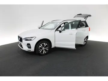 VOLVO XC60 B4 D AWD Momentum Pro