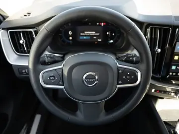 VOLVO XC60 B4 D AWD Momentum Pro