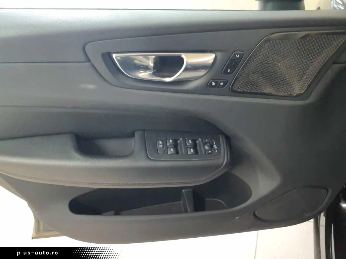 VOLVO XC60 B4 D AWD Ultimate Dark