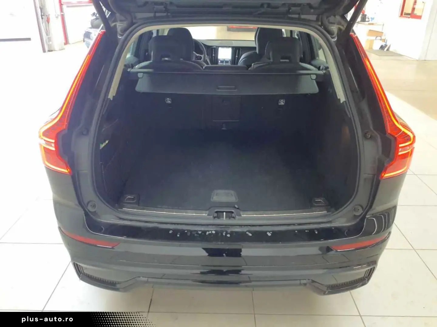 VOLVO XC60 B4 D AWD Ultimate Dark