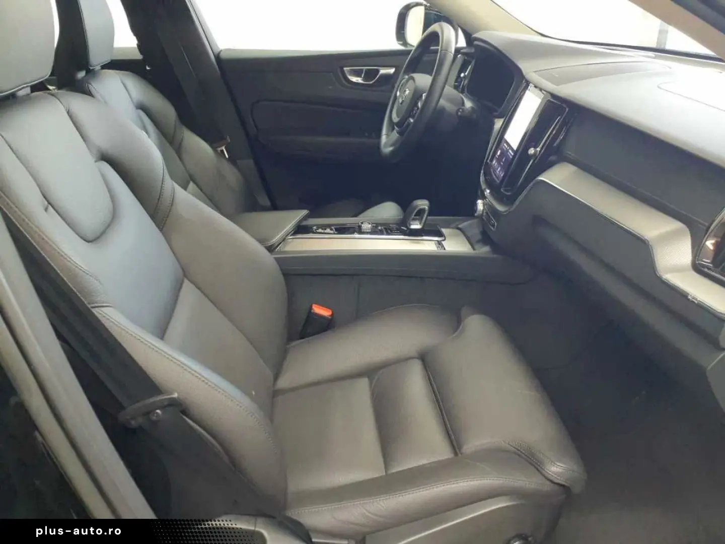 VOLVO XC60 B4 D AWD Ultimate Dark