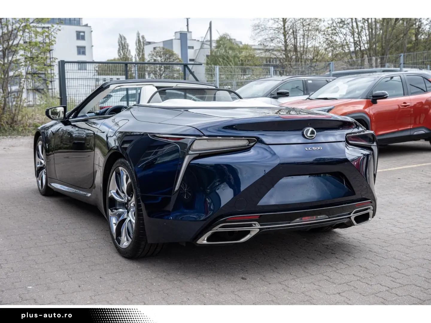 LEXUS LC 500 Cabrio Bespoke Build Touring-Paket adapt.