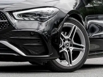 MERCEDES-BENZ CLA 180 Cp AMG-Sport Pano MBeam Distr 360 Keyl