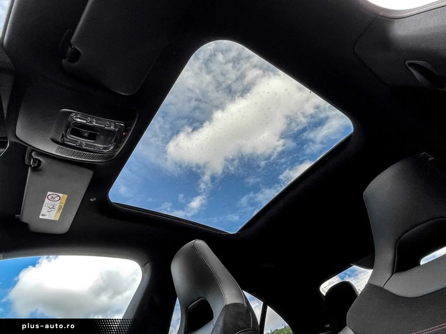 MERCEDES-BENZ CLA 180 Cp AMG-Sport Pano MBeam Distr 360 Keyl