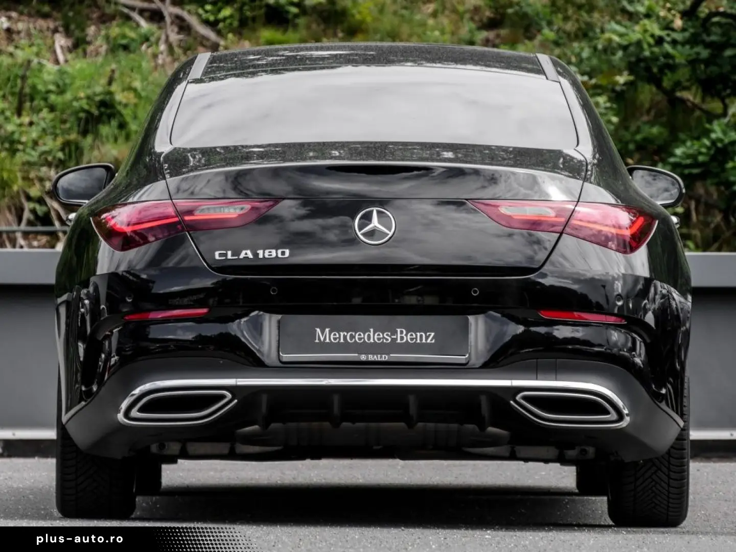 MERCEDES-BENZ CLA 180 Cp AMG-Sport Pano MBeam Distr 360 Keyl