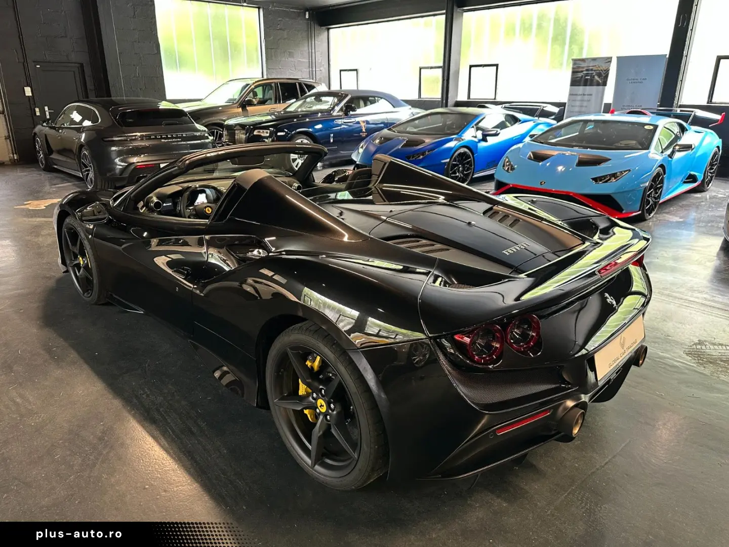 FERRARI F8 Spider Lift Passenger Display HiFi Carbon