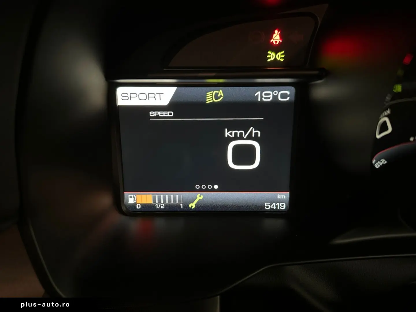 FERRARI F8 Spider Lift Passenger Display HiFi Carbon